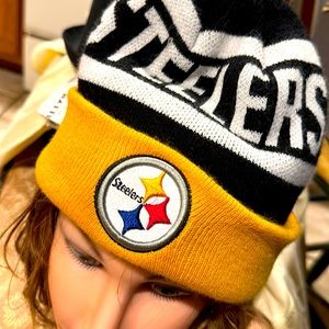 NWOT Pittsburgh Steelers Beanie